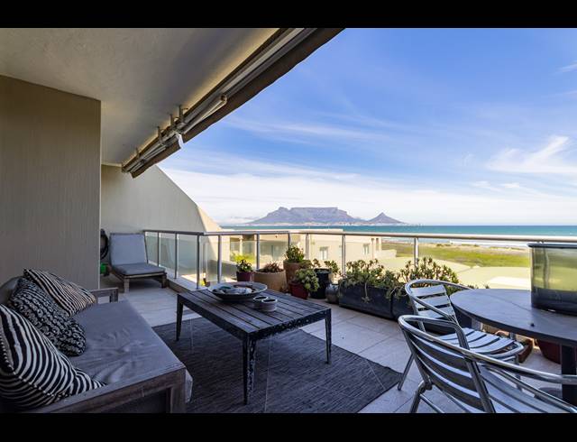 3 BEDROOM APARTMENT FOR SALE IN BEACHFRONT
